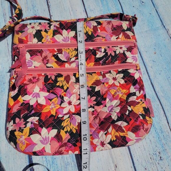 Vera Bradley Women's Triple Zip Multicolor Floral print Crossbody Hipster Bag - Picture 13 of 13